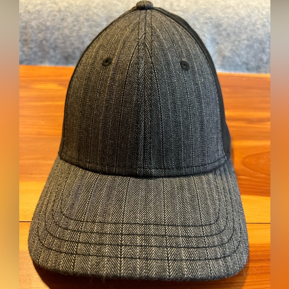 Gents cap/hat - fitted size M/L